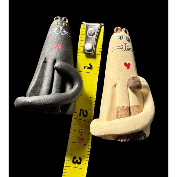 VTG MINIATURE CATS HANDMADE SIGNED DIANNE FOX CLAY BLACK WHITE CAT HANDPAINTED - Picture 5 of 9